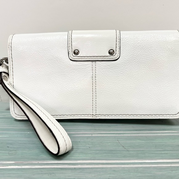 Coach White Patented Leather Clutch - Picture 4 of 12